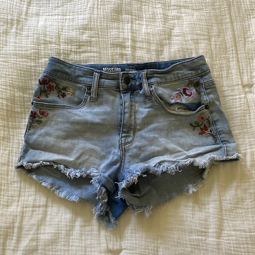 MOSSIMO Supply Co Embroidered denim shorts!